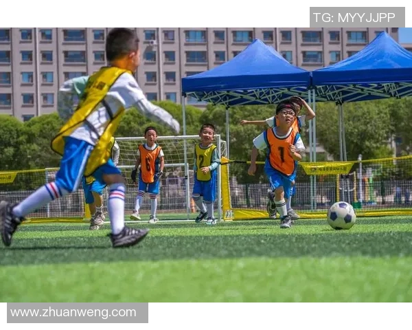 中国足球吧：探索中国足球的未来与发展之路，共同见证绿茵场上的辉煌与梦想